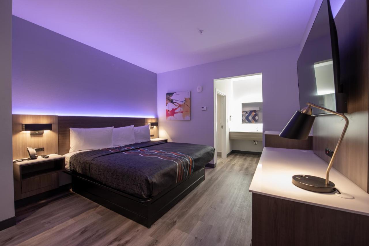Express Inn & Suites Houston Extérieur photo