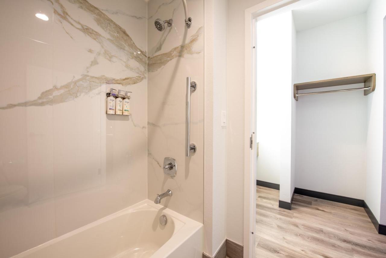 Express Inn & Suites Houston Extérieur photo